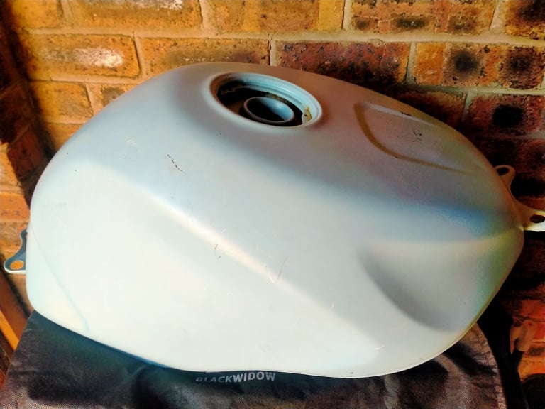 Various ZX6 r Parts ...