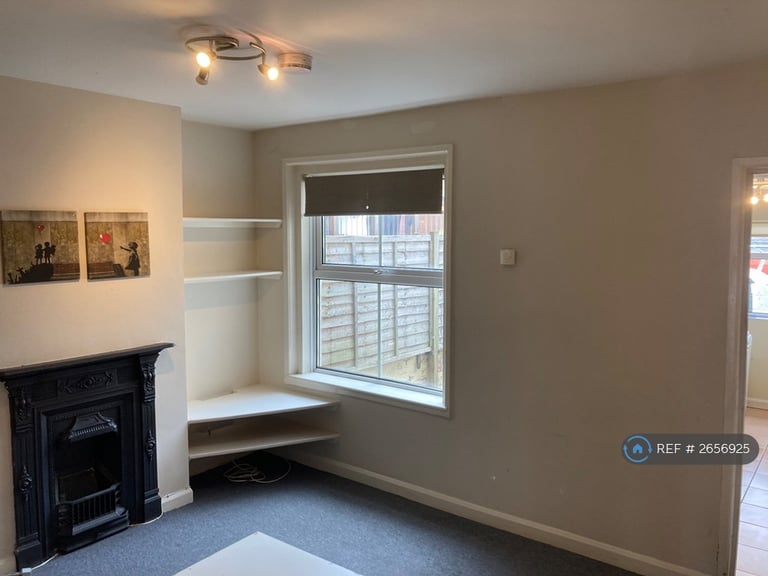image for 3 bedroom house in Dover Street, Southampton, SO14 (3 bed) (#2656925)