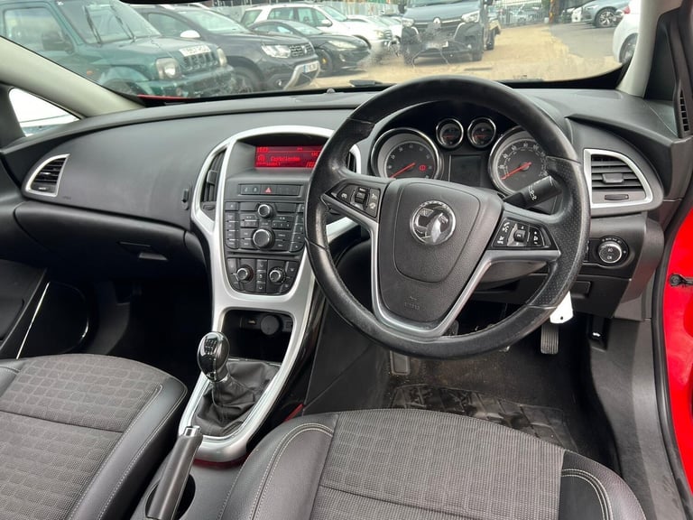 2013 Vauxhall Astra GTC 1.6T 16V SRi Euro 5 3dr HATCHBACK Petrol Manual