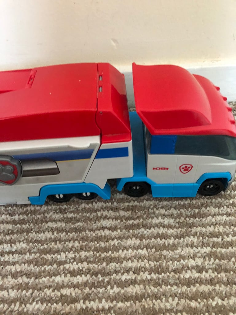 Toy lorry 