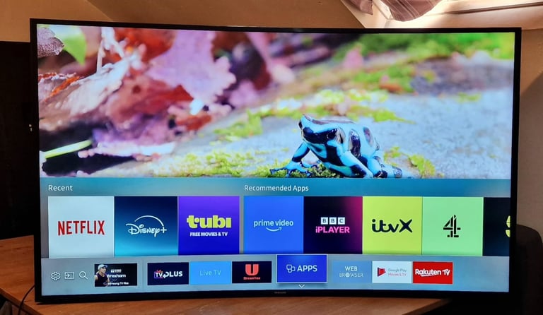 Samsung SMART tv 55 inch Fully Working order NO STAND