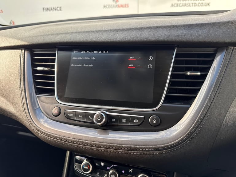 2020 Vauxhall Grandland X 1.2 Turbo SRi Nav 5dr HATCHBACK PETROL Manual