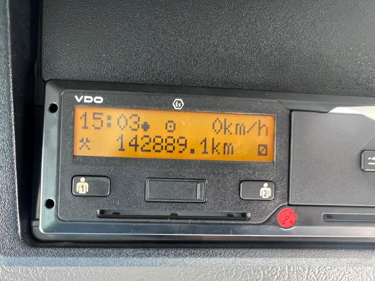 Mercedes-Benz ECONIC 1830 