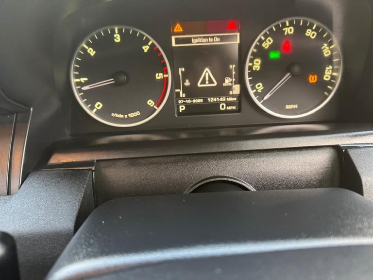 2013 Land Rover Discovery 4 3.0 SD V6 HSE SUV 5dr Diesel Auto 4WD Euro 5 (255 bhp) Diesel Automatic