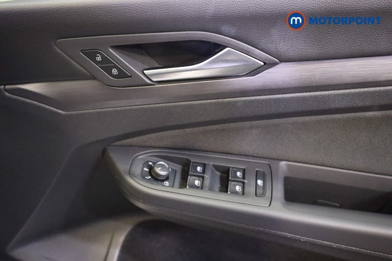 2021 Volkswagen Golf 1.5 TSI 150 Style 5dr Hatchback Petrol Manual