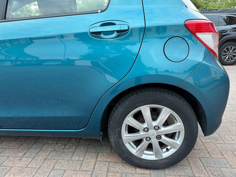 2013 Toyota Yaris 1.33 Dual VVT-i TR Euro 5 5dr HATCHBACK Petrol Manual