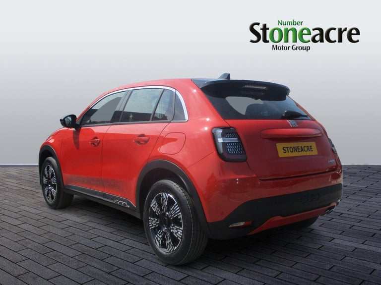 2025 Fiat 600 1.2 MHEV SUV 5dr Petrol Hybrid e-DCT Euro 6 (s/s) (100 ps) HATCHBACK Petrol/Electri...