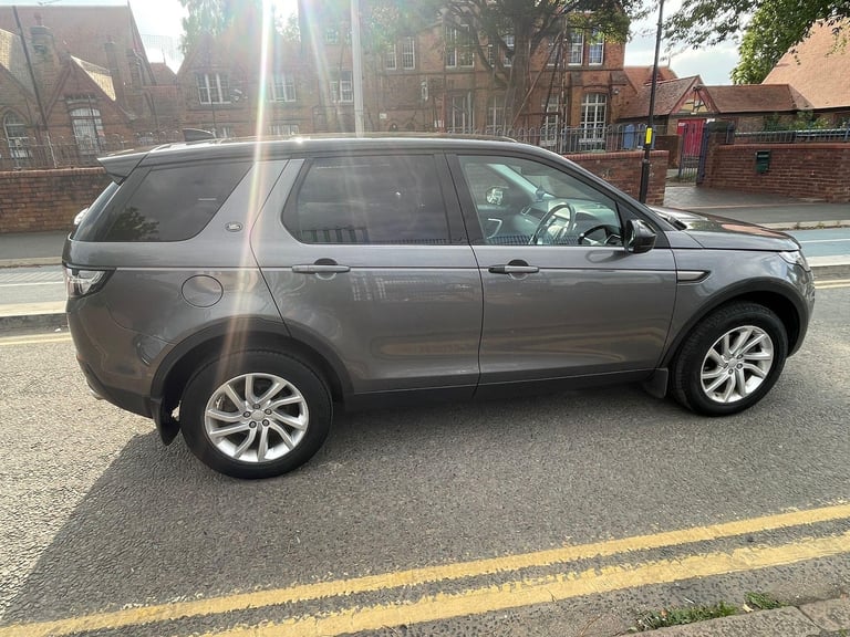 2016 Land Rover Discovery Sport 2.0 TD4 SE Tech Auto 4WD Euro 6 (s/s) 5dr ESTATE Diesel Automatic
