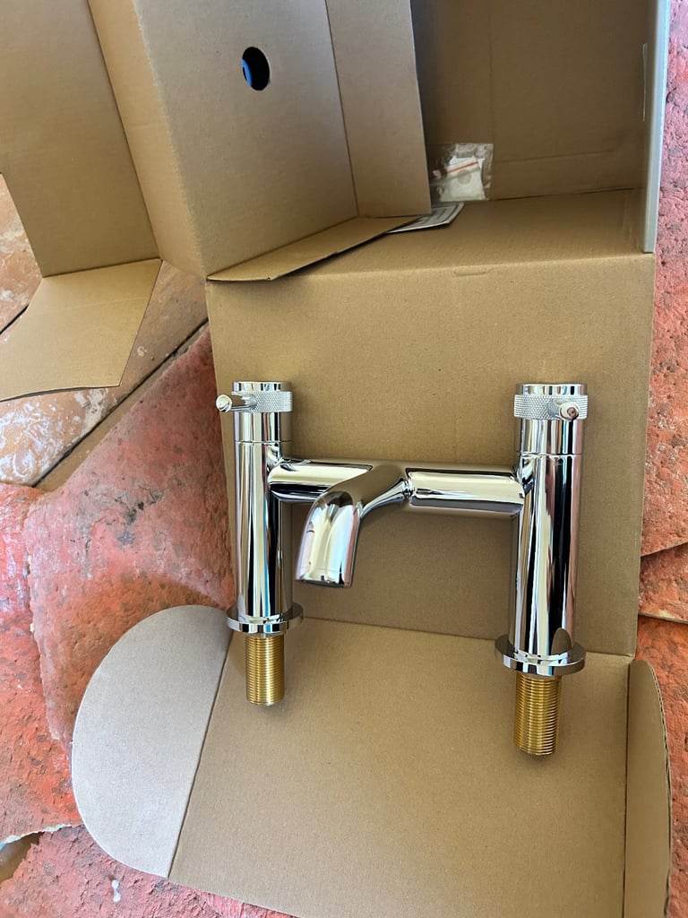 Deck Mounted Bath Mixer Tap 