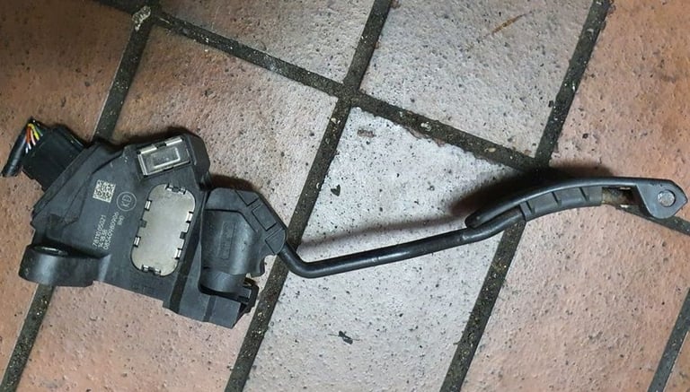 Toyota Yaris 1.4 D4D Accelerator Pedal 78110050,21 2009