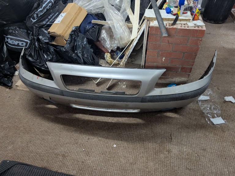 Volvo S60 Bumper Front 2000 - 2004 £10 