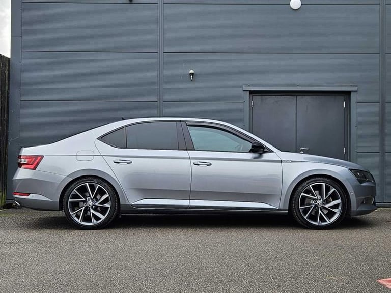 2020 Skoda Superb 2.0 TDI CR Sport Line Plus 5dr Manual Hatchback Diesel Manual