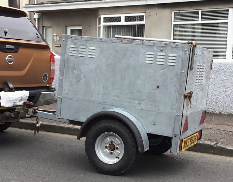 image for Broniss box trailer 