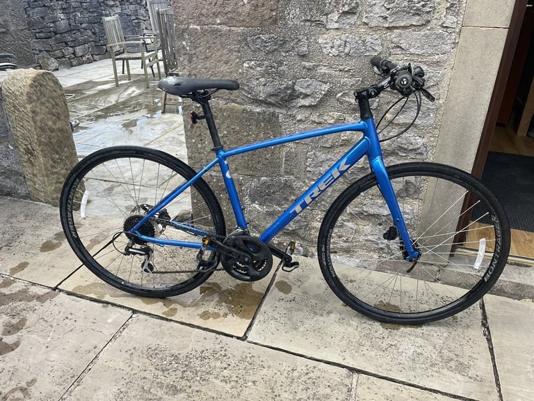 image for Trek Fx2 Hybrid Bike