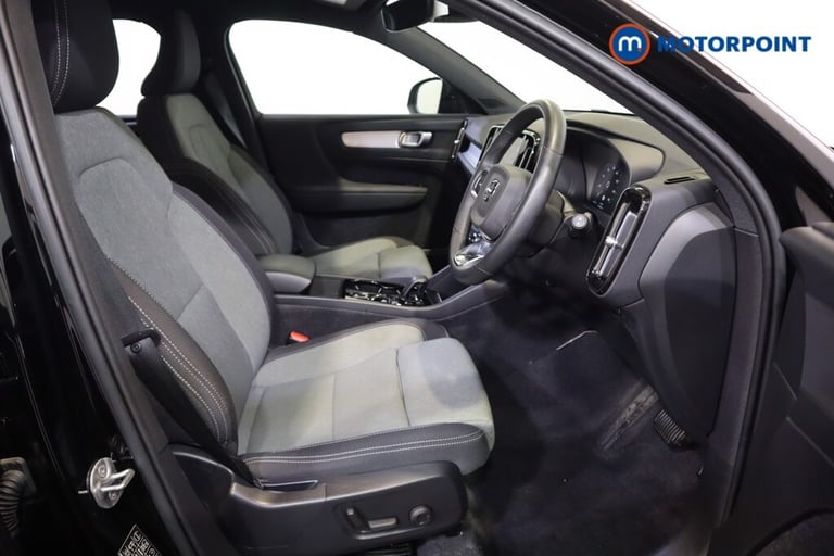 2022 Volvo XC40 1.5 T4 Recharge PHEV Plus Dark 5dr Auto ESTATE PETROL/ELECTRIC Automatic