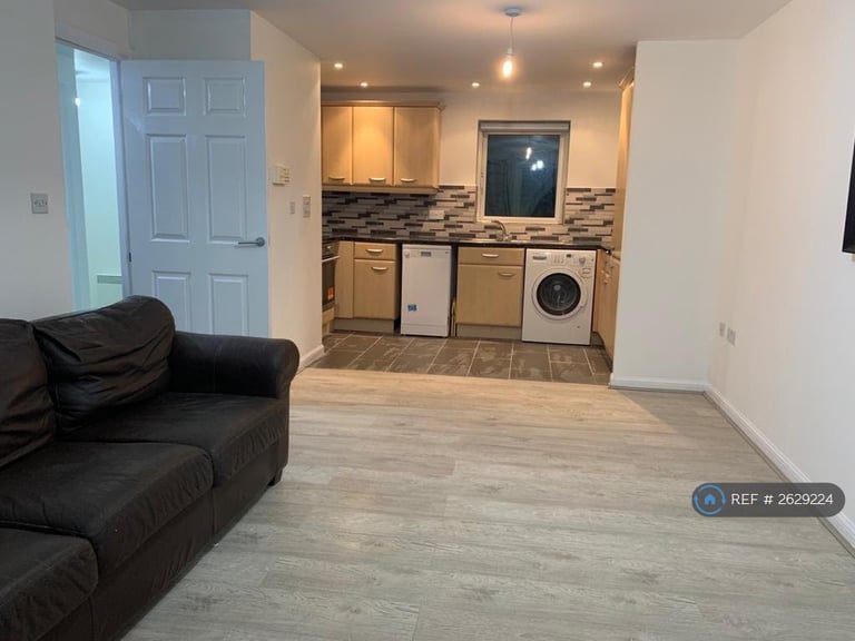image for 2 bedroom flat in Wellspring Crescent, Wembley, HA9 (2 bed) (#2629224)