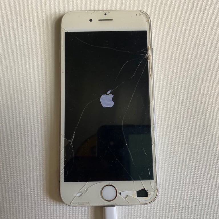 iPhone 6s faulty for parts 