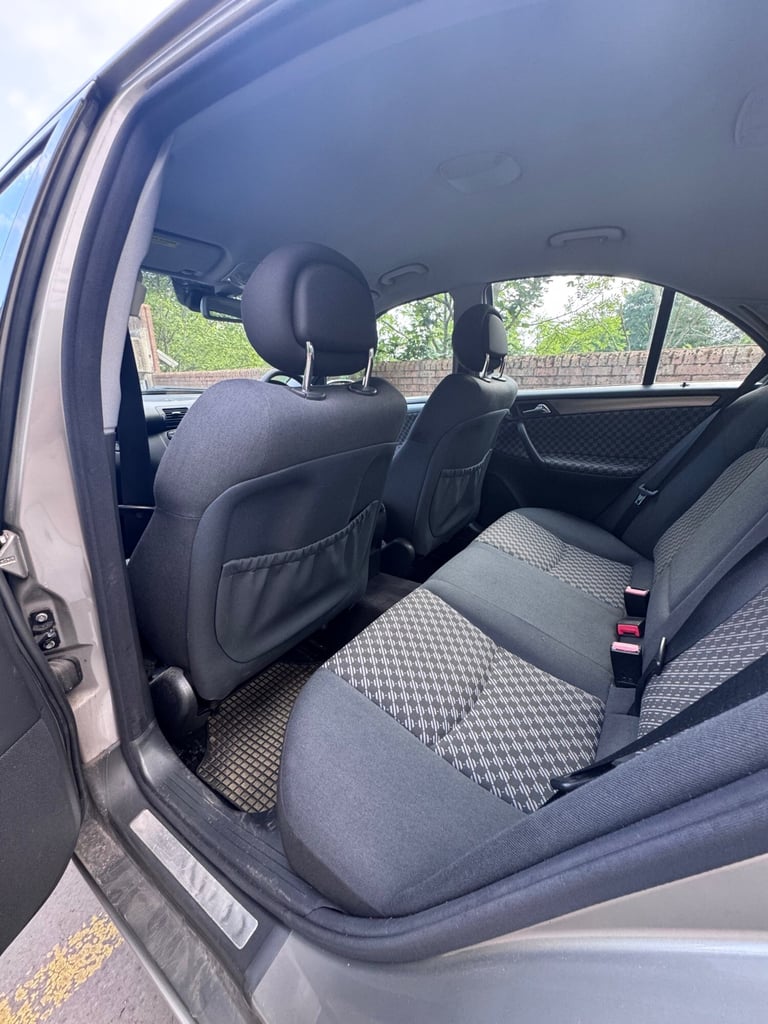 2003 MERCEDES-BENZ C CLASS C180K Avantgarde SE 4dr AUTO PETROL SILVER SALOON VGC