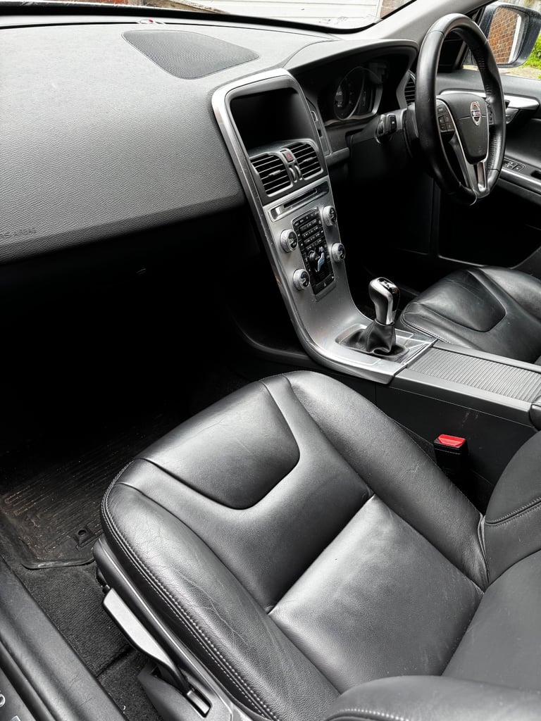 Volvo, XC60, Estate, 2017, Manual, 1969 (cc), 5 doors