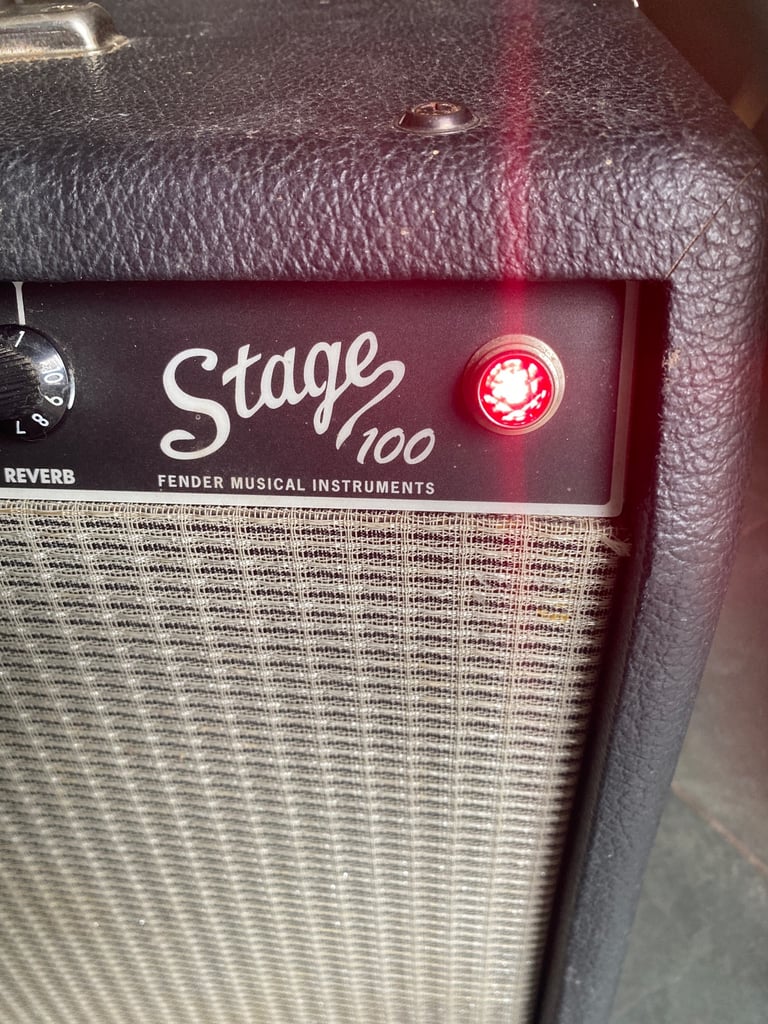 Fender ‘Stage’ 100 amplifier