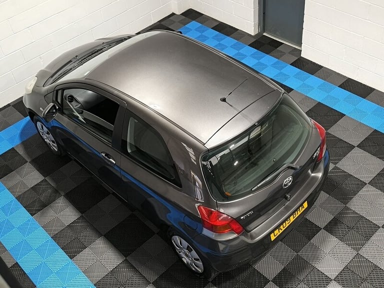 2009 Toyota Yaris VVT-i TR Hatchback Petrol Manual