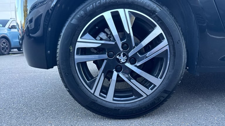 2022 Peugeot 208 1.2 PureTech Allure Premium Hatchback 5dr Petrol EAT Euro 6 (s/s) (100 ps) Hatch...