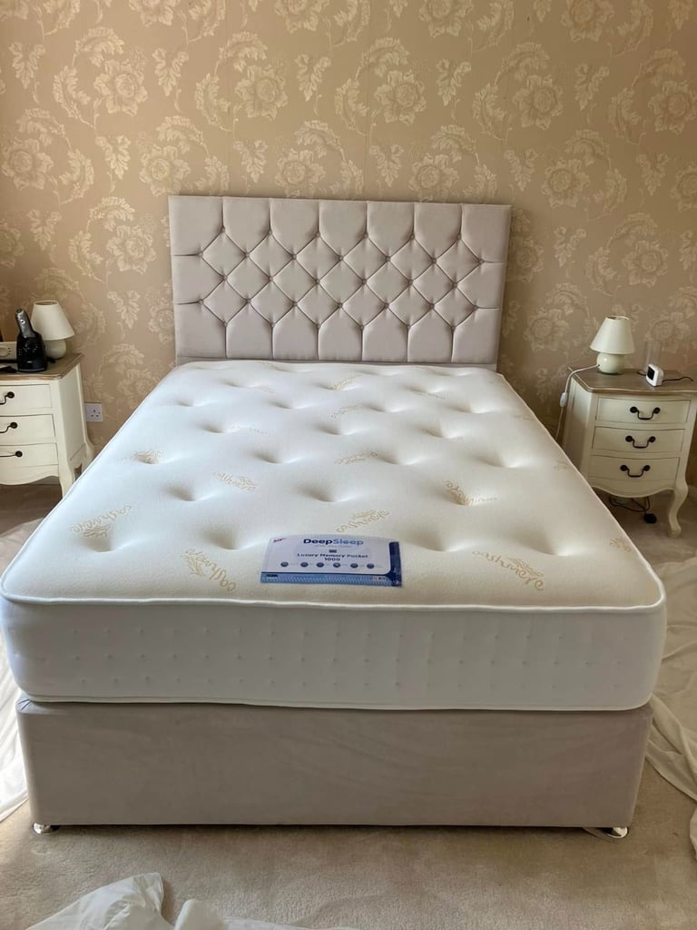 image for  Divan 5ft Bed base + Chesterfield Headboard --- Awesome Design -- Free Home Delivery - COD