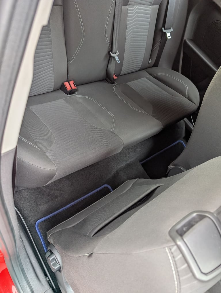 Ford, FIESTA, Hatchback, 2015, Manual, 1241 (cc), 3 doors