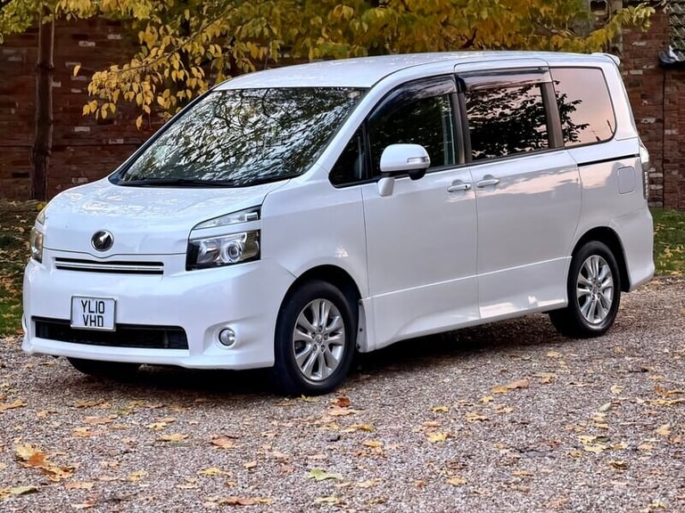 2022 Toyota Voxy 7 Seater MPV PETROL Automatic