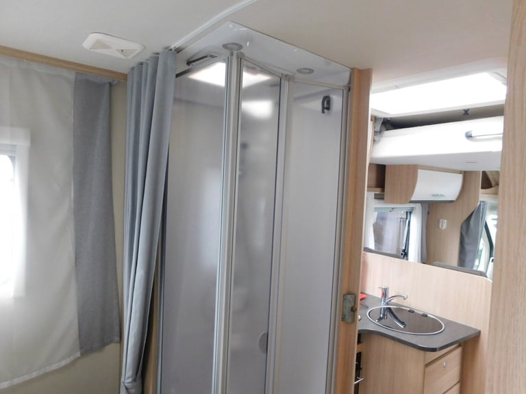 2018 SUNLIGHT T69L 4 Berth Low Line Motorhome Fiat Ducato 2.3 M/Jet 130 DIESEL Manual
