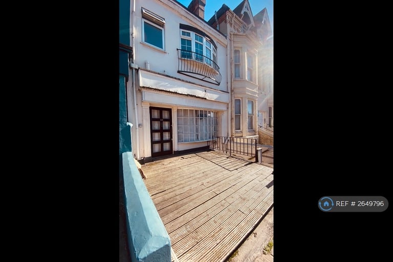4 bedroom house in Lewes Road, Brighton, BN2 (4 bed) (#2649796)