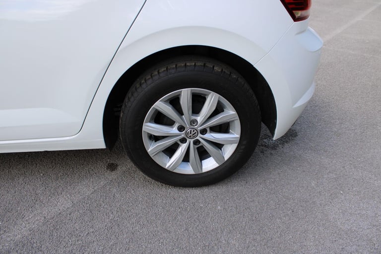 2018 Volkswagen Polo 1.0 TSI SE Euro 6 (s/s) 5dr HATCHBACK Petrol Manual