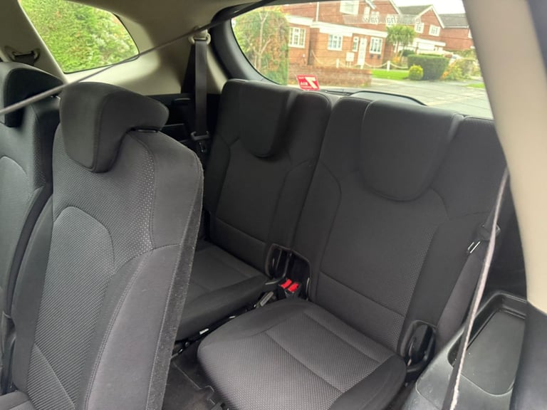 Kia Carens 2 1.7 CRDi MPV 7-seater Automatic with 12 Months Mot&Low Mileage 79K&Full Ser Hist