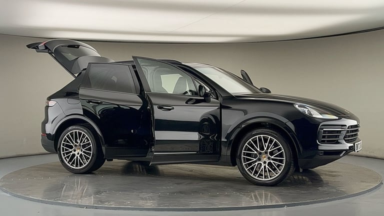2022 Porsche Cayenne 3.0T V6 Platinum Edition TiptronicS 4WD Euro 6 (s/s) 5dr SUV Petrol Automatic