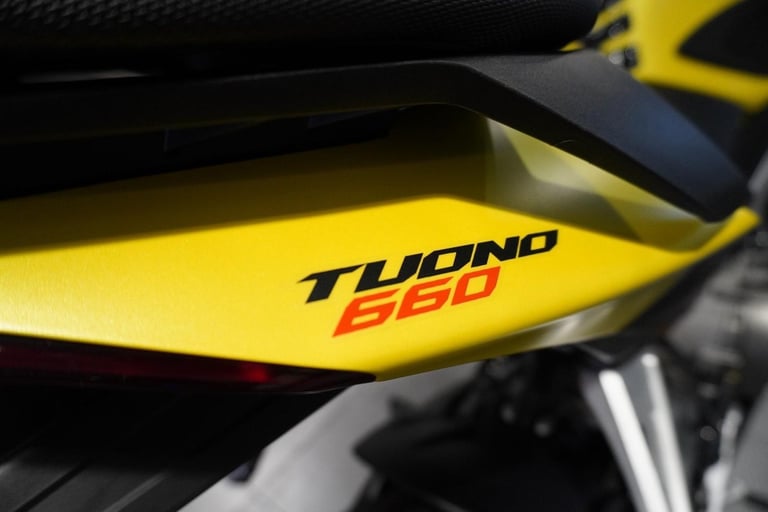 Aprilia Tuono 660, 2024, Yellow with just 1166miles