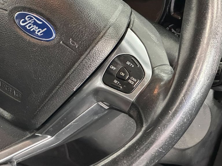 2015 Ford Ecosport 1.5 TDCi Titanium SUV 5dr Diesel Manual 2WD Euro 6 (95 ps) HATCHBACK Diesel Ma...