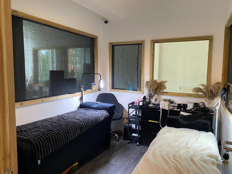 Massage room rent | Commercial Property To Rent - Gumtree