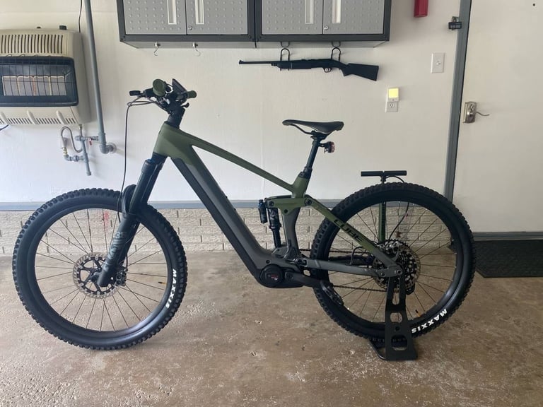 Cube Stereo Hybrid 160 HPC TM Electric Bike