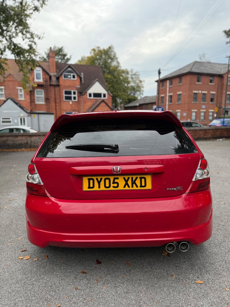 2005/05 Honda Civic Type R EP3 - Milano Red - MOT Oct 26