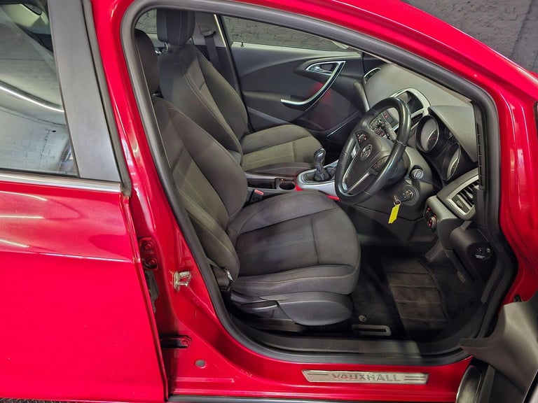 Vauxhall Astra 1.7 CDTi SRi Euro 5 5dr Diesel Manual - Image 20