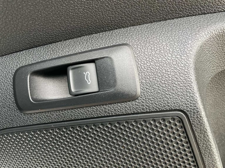 2022 Skoda Karoq 1.5 TSI Sportline 5dr SUV Petrol Manual