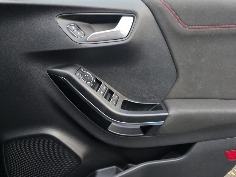 2021 Ford Puma 1.0 EcoBoost ST-Line 5dr Auto HATCHBACK PETROL Automatic