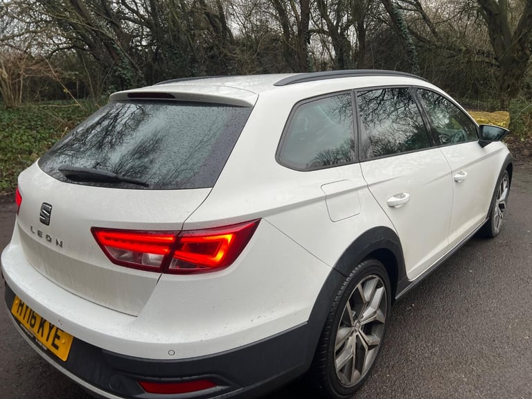 SEAT LEON 2.0 TDI X-PERIENCE SE 4x4 Technology White Manual Diesel 2016