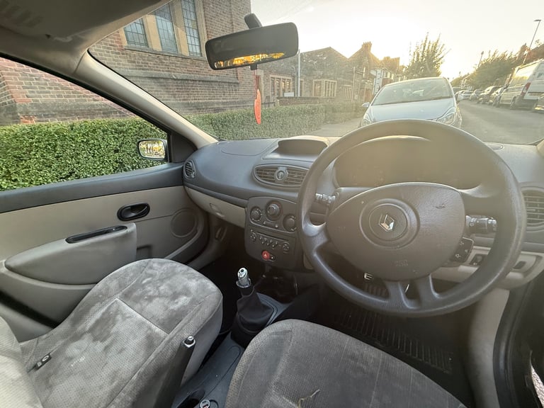 *RENAULT*CLIO, (06), ULEZ FREE, PETROL***