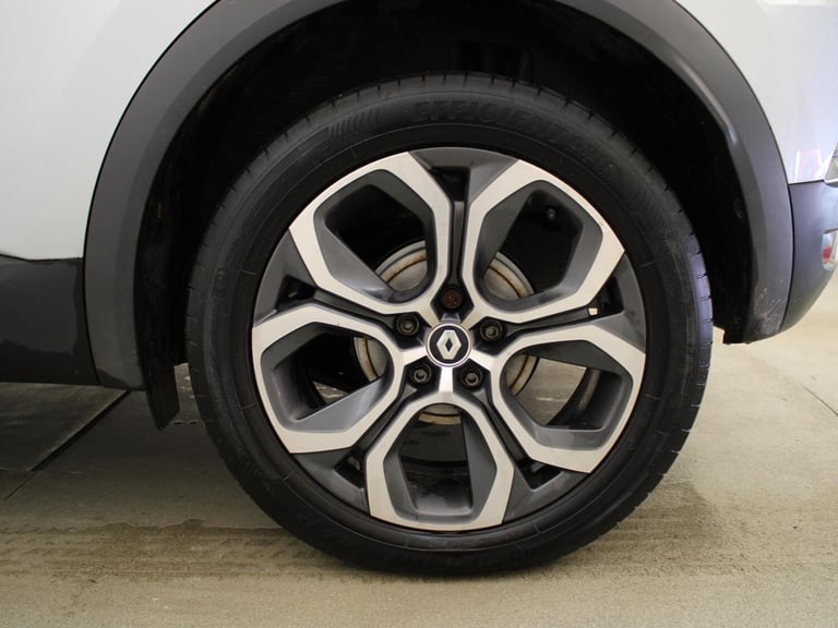 2022 Renault Captur 1.3 TCE 140 SE Edition 5dr Crossover/SUV Petrol Manual