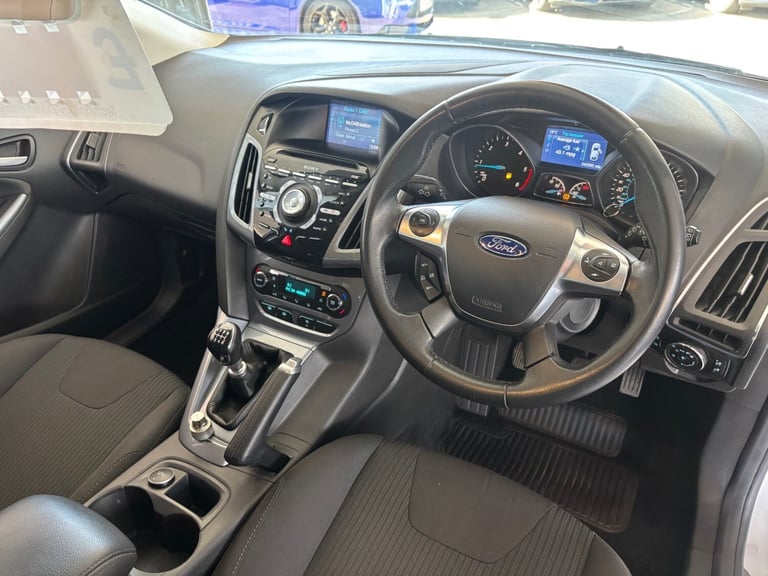 2014 Ford Focus 1.6 TDCi 115 Titanium Navigator 5dr HATCHBACK Diesel Manual