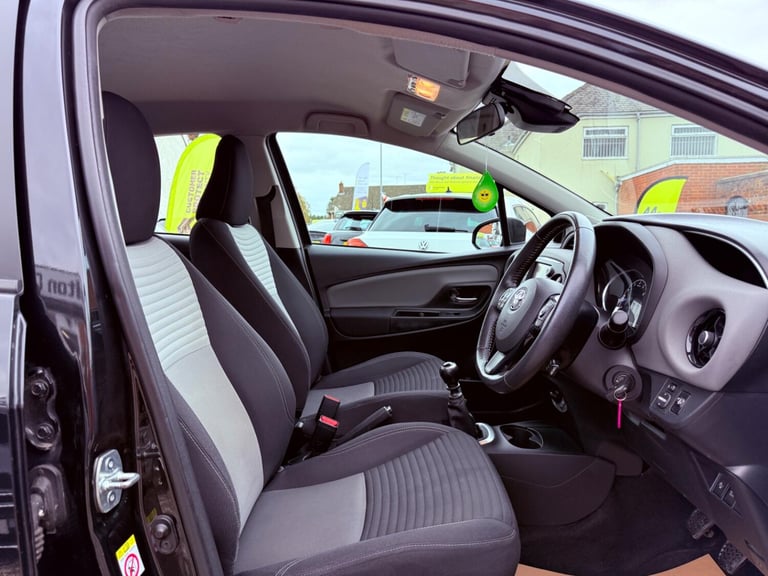TOYOTA YARIS 1.5 VVT-i Icon Tech 2018
