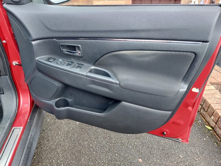 Mitsubishi, ASX, Hatchback, 2013, Manual, 1590 (cc), 5 doors