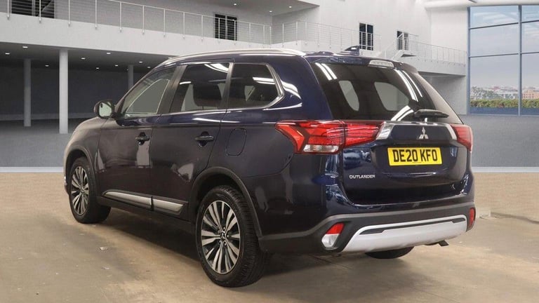 2020 Mitsubishi Outlander 2.0 MIVEC Exceed SUV 5dr Petrol CVT 4WD Euro 6 (s/s) (150 ps) ESTATE Pe...