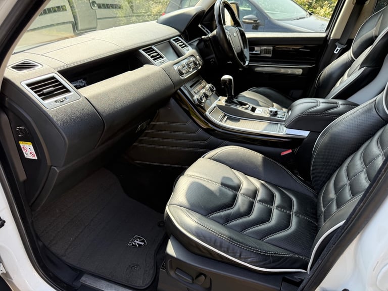 2011 Land Rover Range Rover Sport 3.0 TDV6 HSE 5dr CommandShift GENUINE REVERE  ESTATE Diesel Aut...